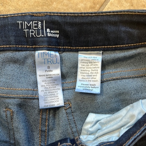 Time and Tru | Skinny Jeans - Picture 4 of 4